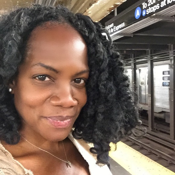 Meet your Posher, Robinne - Picture 1 of 1